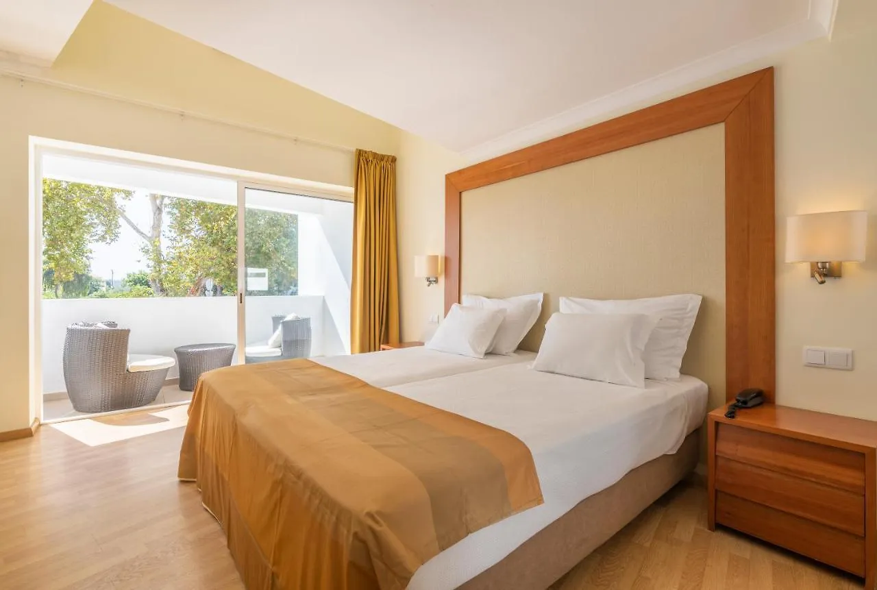 Aparthotel Lagoa Hotel